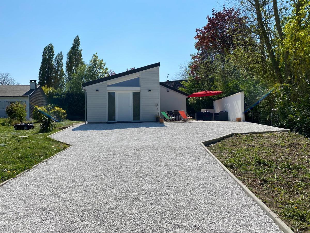 Halluin Villa Entouree De Verdure Avec Parking Prive מראה חיצוני תמונה
